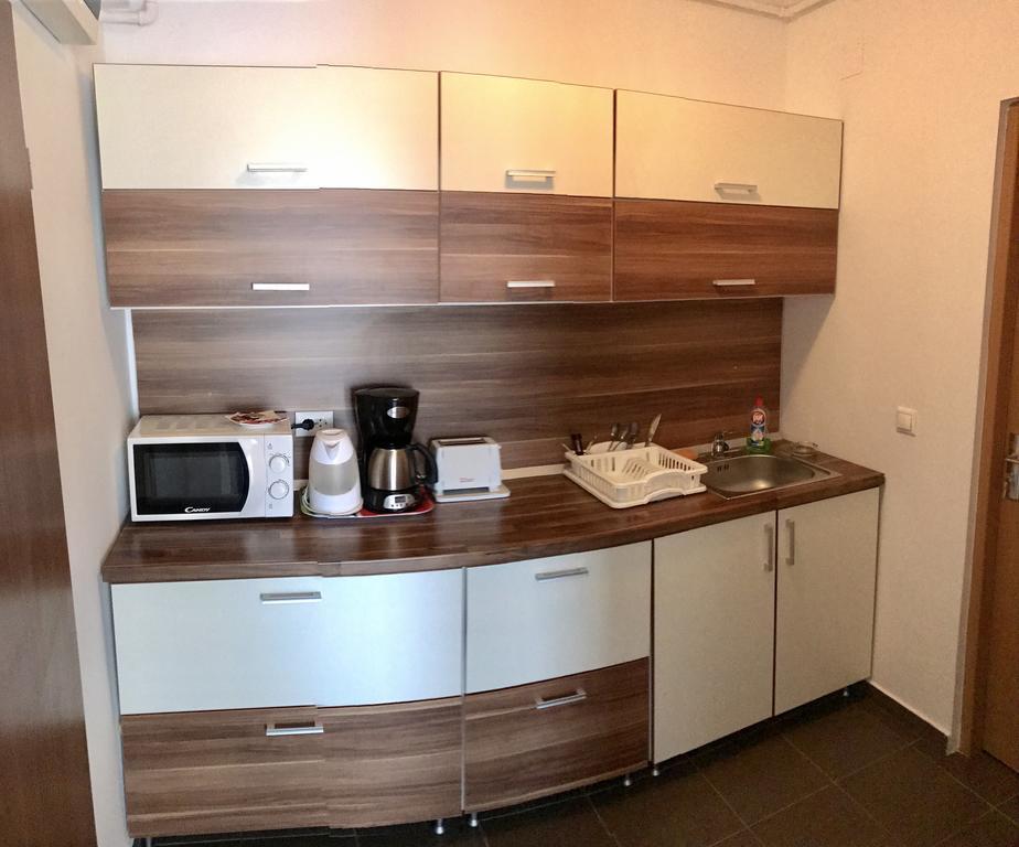 Aparthotel Zorilor クルージュ＝ナポカ エクステリア 写真