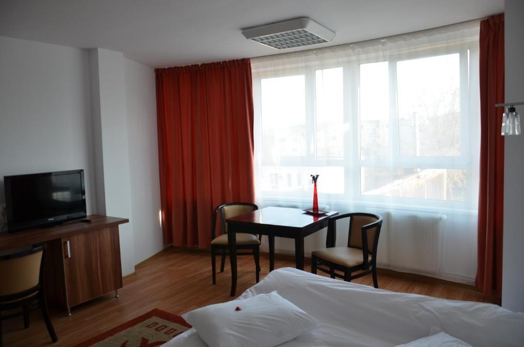 Aparthotel Zorilor クルージュ＝ナポカ 部屋 写真
